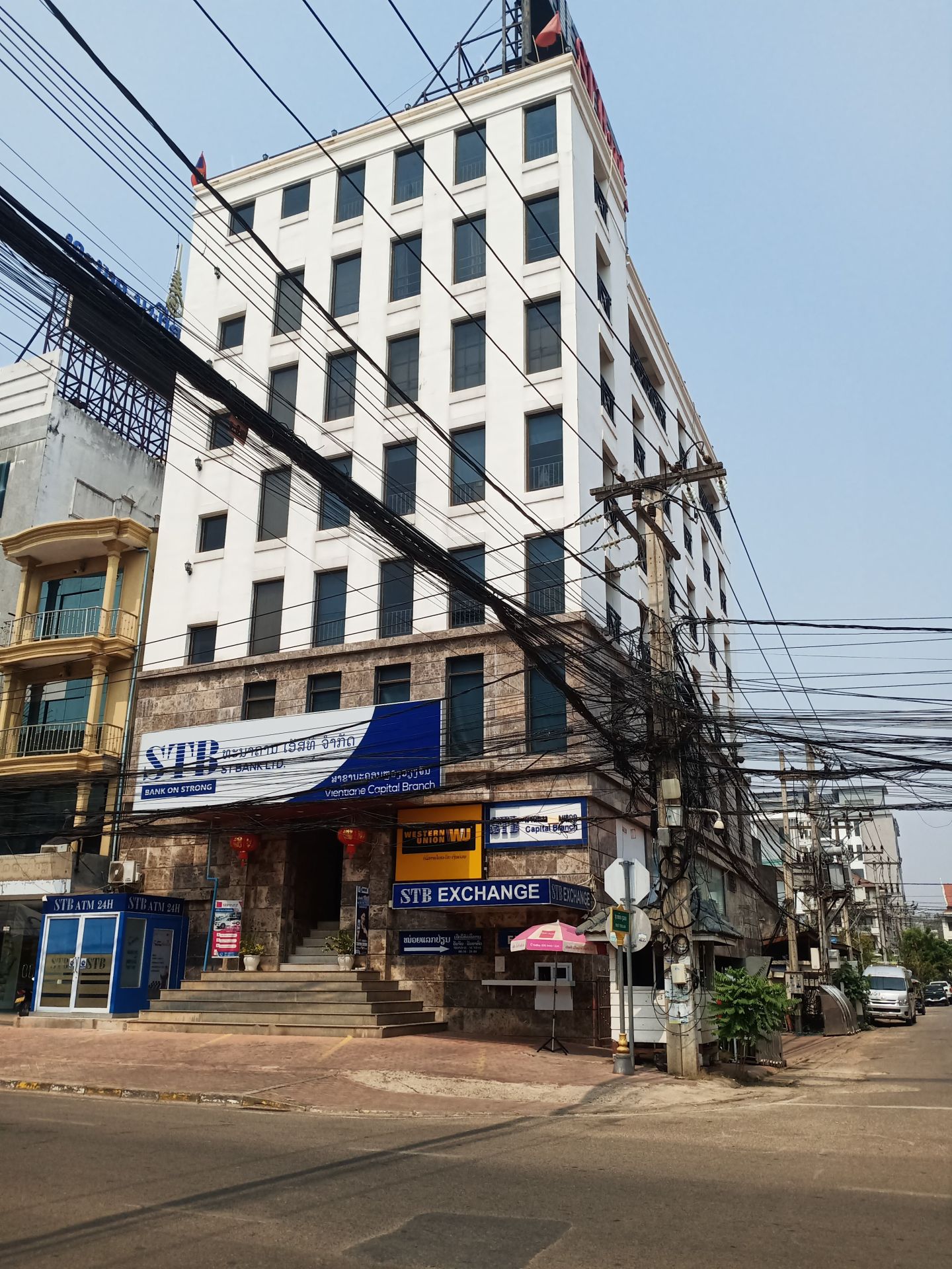 ໂຄງການຕິດຕັ້ງ ລິບຟ ໃສ່ອາຄານ ສໍານັກງານ ທະນາຄານເອັດສຼທີແບງ ຈໍານວນ 1 ຊຸດ ທີ່ບ້ານ ສີຫອມ ເມືອງ ຈັນທະບູລີ ນະຄອນຫລວງວຽງຈັນ 